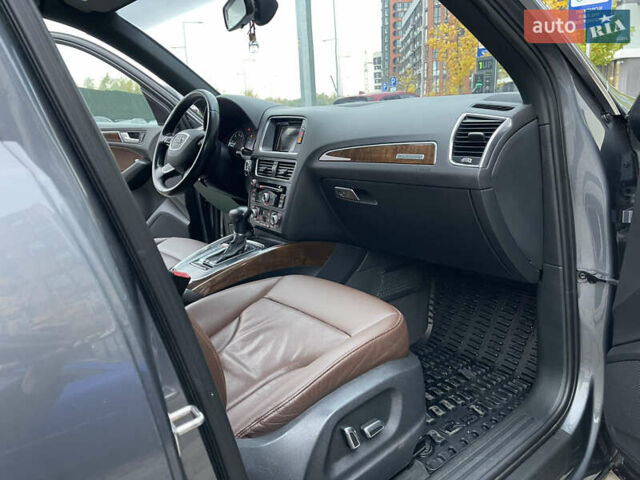 Сірий Ауді Ку 5, об'ємом двигуна 2 л та пробігом 252 тис. км за 14500 $, фото 44 на Automoto.ua