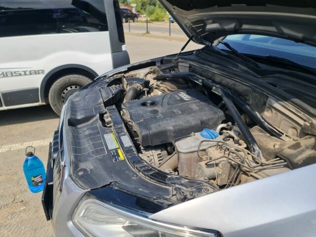 Сірий Ауді Ку 5, об'ємом двигуна 2 л та пробігом 130 тис. км за 16500 $, фото 20 на Automoto.ua