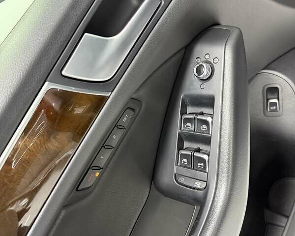 Серый Ауди Ку 5, объемом двигателя 2.97 л и пробегом 165 тыс. км за 18900 $, фото 31 на Automoto.ua