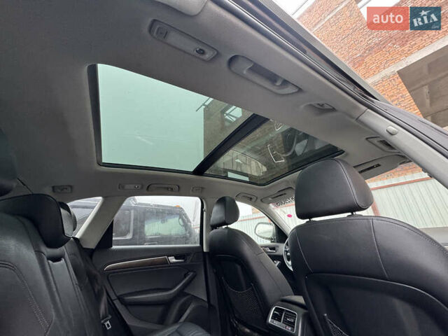 Серый Ауди Ку 5, объемом двигателя 1.98 л и пробегом 300 тыс. км за 9400 $, фото 11 на Automoto.ua