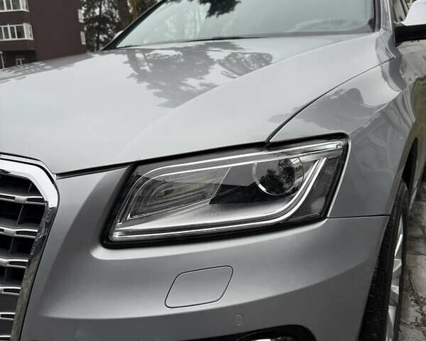 Сірий Ауді Ку 5, об'ємом двигуна 2 л та пробігом 180 тис. км за 16800 $, фото 4 на Automoto.ua