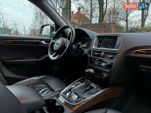 Сірий Ауді Ку 5, об'ємом двигуна 3 л та пробігом 175 тис. км за 15790 $, фото 31 на Automoto.ua