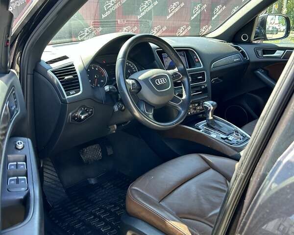 Сірий Ауді Ку 5, об'ємом двигуна 2 л та пробігом 173 тис. км за 17300 $, фото 23 на Automoto.ua
