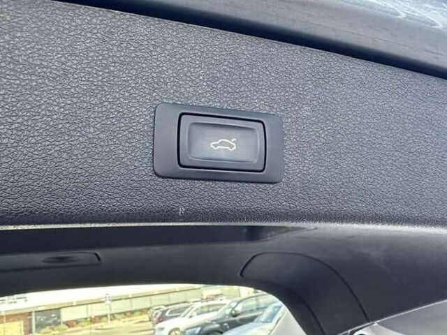 Сірий Ауді Ку 5, об'ємом двигуна 2 л та пробігом 132 тис. км за 11500 $, фото 14 на Automoto.ua