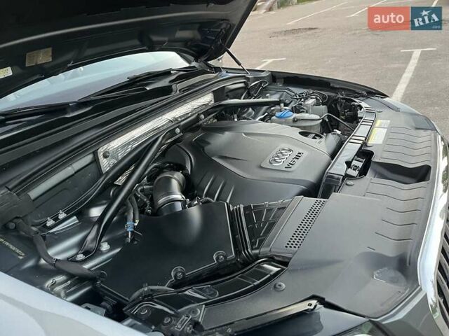 Серый Ауди Ку 5, объемом двигателя 3 л и пробегом 234 тыс. км за 17500 $, фото 29 на Automoto.ua