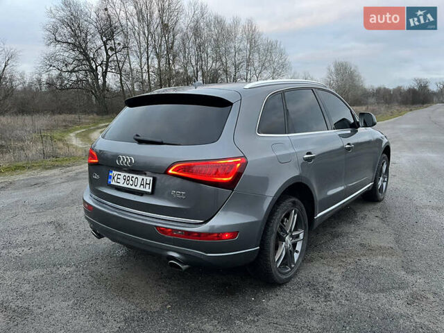 Серый Ауди Ку 5, объемом двигателя 2 л и пробегом 180 тыс. км за 16000 $, фото 4 на Automoto.ua