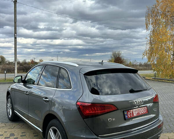 Сірий Ауді Ку 5, об'ємом двигуна 2 л та пробігом 220 тис. км за 15000 $, фото 36 на Automoto.ua