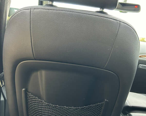 Сірий Ауді Ку 5, об'ємом двигуна 2 л та пробігом 220 тис. км за 15000 $, фото 98 на Automoto.ua