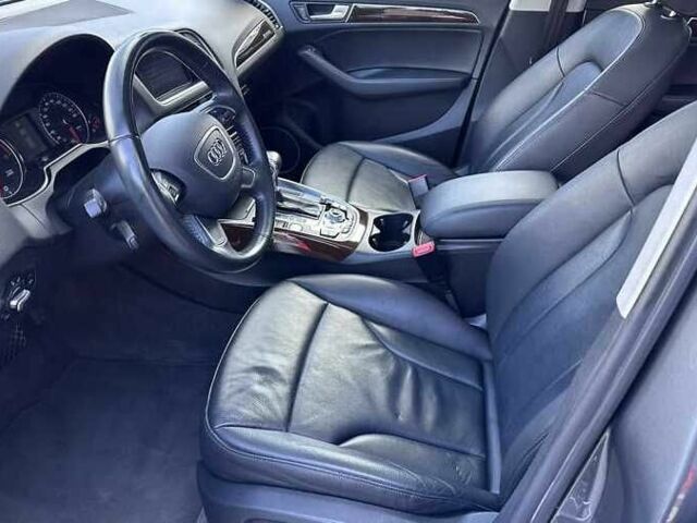 Сірий Ауді Ку 5, об'ємом двигуна 2 л та пробігом 132 тис. км за 11500 $, фото 6 на Automoto.ua