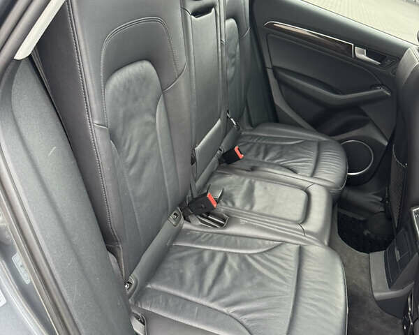 Ауді Ку 5 2015 у Луцьку на Automoto.ua Сірий Ауді Ку 5, об'ємом двигуна 2 л та пробігом 122 тис. км за 16550 $, фото 36 на Automoto.ua