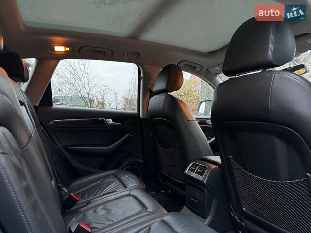 Сірий Ауді Ку 5, об'ємом двигуна 3 л та пробігом 175 тис. км за 15790 $, фото 27 на Automoto.ua