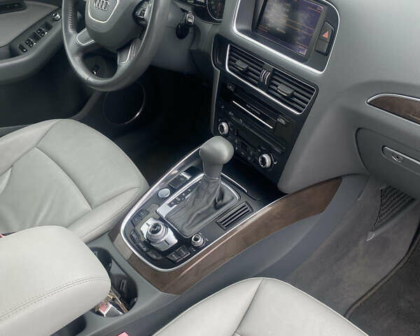 Серый Ауди Ку 5, объемом двигателя 2 л и пробегом 286 тыс. км за 13550 $, фото 9 на Automoto.ua