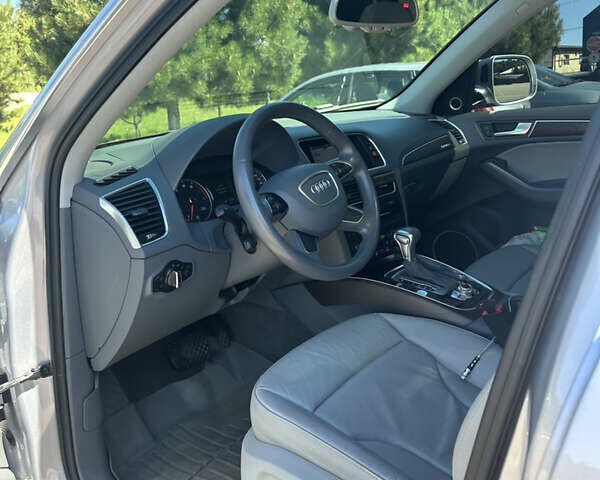 Серый Ауди Ку 5, объемом двигателя 1.98 л и пробегом 190 тыс. км за 17000 $, фото 6 на Automoto.ua