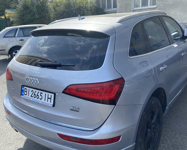 Серый Ауди Ку 5, объемом двигателя 3 л и пробегом 207 тыс. км за 21900 $, фото 2 на Automoto.ua