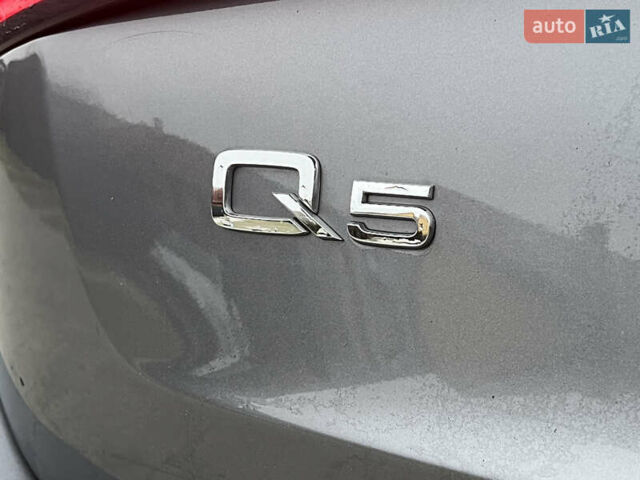 Серый Ауди Ку 5, объемом двигателя 2 л и пробегом 214 тыс. км за 15500 $, фото 23 на Automoto.ua
