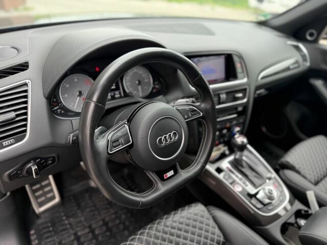 Серый Ауди Ку 5, объемом двигателя 3 л и пробегом 271 тыс. км за 27500 $, фото 4 на Automoto.ua