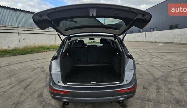 Серый Ауди Ку 5, объемом двигателя 1.98 л и пробегом 180 тыс. км за 17000 $, фото 23 на Automoto.ua