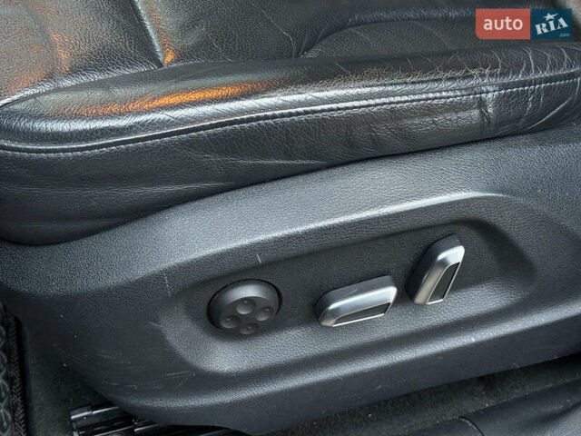 Сірий Ауді Ку 5, об'ємом двигуна 3 л та пробігом 175 тис. км за 15790 $, фото 14 на Automoto.ua