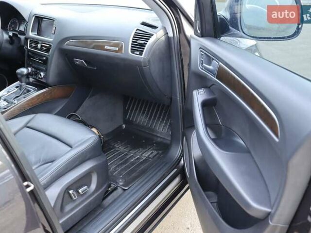 Сірий Ауді Ку 5, об'ємом двигуна 1.98 л та пробігом 131 тис. км за 17200 $, фото 23 на Automoto.ua