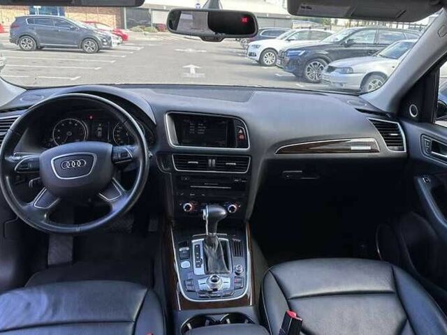 Сірий Ауді Ку 5, об'ємом двигуна 2 л та пробігом 132 тис. км за 11500 $, фото 8 на Automoto.ua