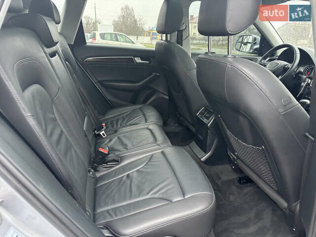 Серый Ауди Ку 5, объемом двигателя 2 л и пробегом 182 тыс. км за 15499 $, фото 50 на Automoto.ua