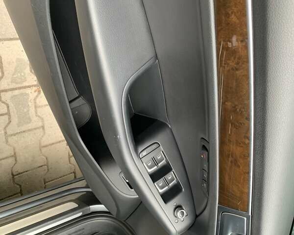 Серый Ауди Ку 5, объемом двигателя 1.98 л и пробегом 196 тыс. км за 14900 $, фото 7 на Automoto.ua