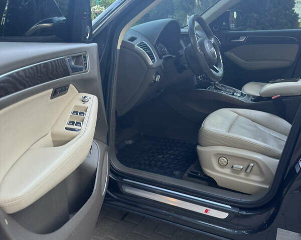 Сірий Ауді Ку 5, об'ємом двигуна 3 л та пробігом 190 тис. км за 17500 $, фото 16 на Automoto.ua
