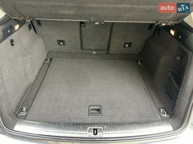 Сірий Ауді Ку 5, об'ємом двигуна 2 л та пробігом 220 тис. км за 15000 $, фото 114 на Automoto.ua