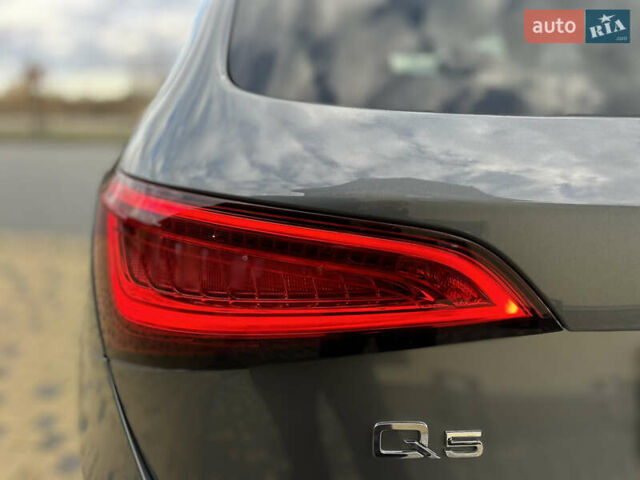Сірий Ауді Ку 5, об'ємом двигуна 2 л та пробігом 220 тис. км за 15000 $, фото 30 на Automoto.ua