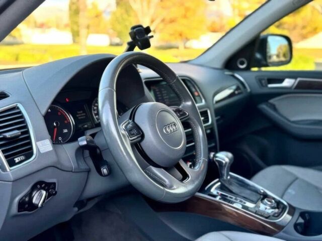 Серый Ауди Ку 5, объемом двигателя 3 л и пробегом 75 тыс. км за 10000 $, фото 7 на Automoto.ua