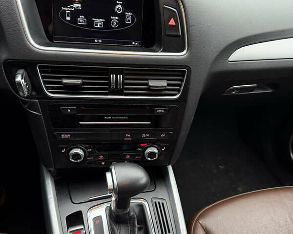 Сірий Ауді Ку 5, об'ємом двигуна 2 л та пробігом 180 тис. км за 16800 $, фото 16 на Automoto.ua