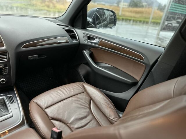 Сірий Ауді Ку 5, об'ємом двигуна 2 л та пробігом 270 тис. км за 13800 $, фото 13 на Automoto.ua