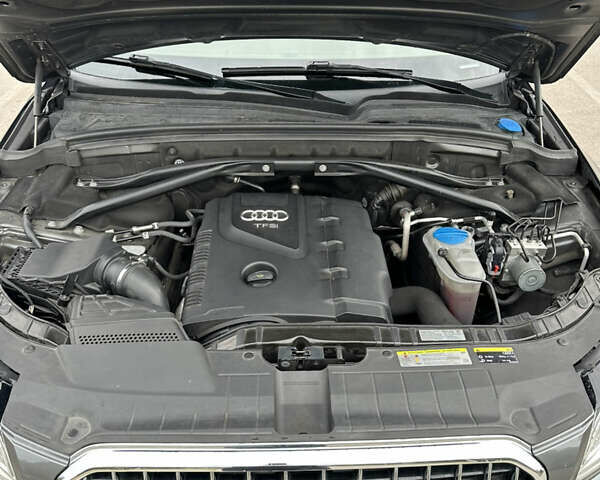 Сірий Ауді Ку 5, об'ємом двигуна 2 л та пробігом 212 тис. км за 18500 $, фото 24 на Automoto.ua