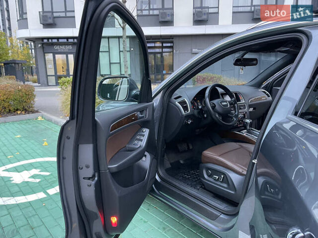 Сірий Ауді Ку 5, об'ємом двигуна 2 л та пробігом 252 тис. км за 14500 $, фото 30 на Automoto.ua