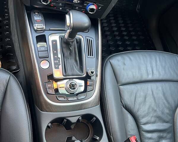 Серый Ауди Ку 5, объемом двигателя 1.98 л и пробегом 170 тыс. км за 16600 $, фото 12 на Automoto.ua