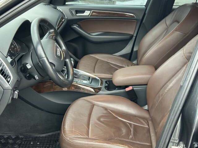 Сірий Ауді Ку 5, об'ємом двигуна 2 л та пробігом 270 тис. км за 13800 $, фото 9 на Automoto.ua