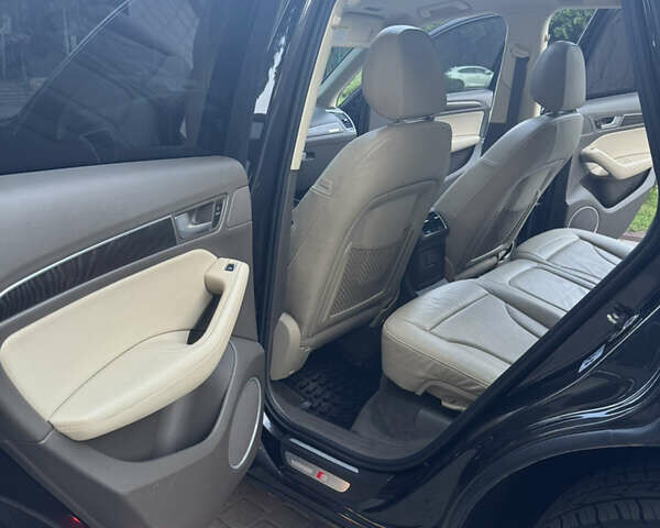 Сірий Ауді Ку 5, об'ємом двигуна 3 л та пробігом 190 тис. км за 17500 $, фото 12 на Automoto.ua