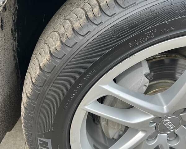 Серый Ауди Ку 5, объемом двигателя 1.98 л и пробегом 170 тыс. км за 16600 $, фото 30 на Automoto.ua