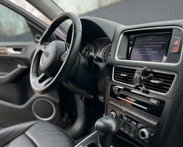 Серый Ауди Ку 5, объемом двигателя 3 л и пробегом 167 тыс. км за 14000 $, фото 8 на Automoto.ua