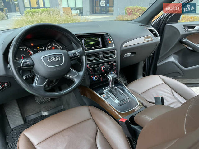 Сірий Ауді Ку 5, об'ємом двигуна 2 л та пробігом 252 тис. км за 14500 $, фото 35 на Automoto.ua