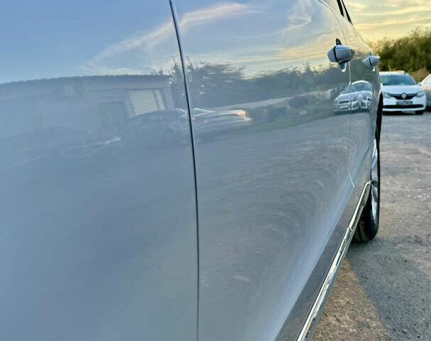 Сірий Ауді Ку 5, об'ємом двигуна 2 л та пробігом 210 тис. км за 14999 $, фото 30 на Automoto.ua