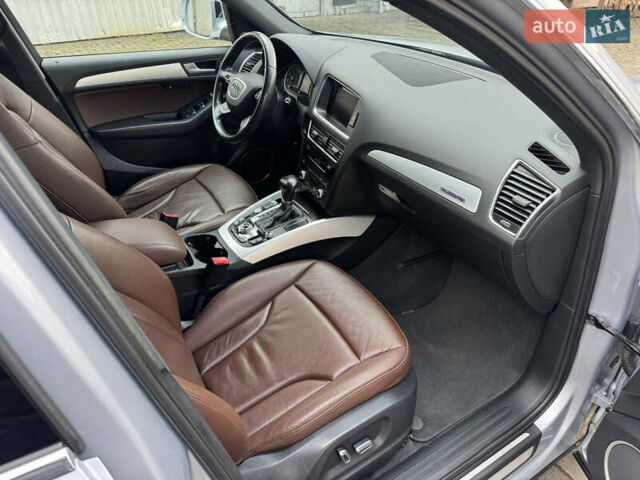 Серый Ауди Ку 5, объемом двигателя 2 л и пробегом 179 тыс. км за 15750 $, фото 31 на Automoto.ua