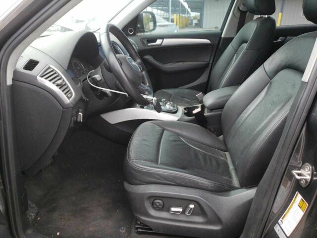 Сірий Ауді Ку 5, об'ємом двигуна 2 л та пробігом 91 тис. км за 3500 $, фото 6 на Automoto.ua