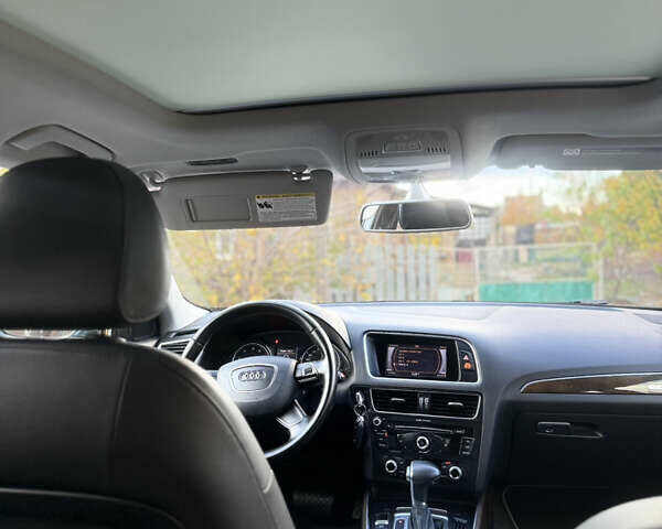 Серый Ауди Ку 5, объемом двигателя 2 л и пробегом 116 тыс. км за 14500 $, фото 11 на Automoto.ua