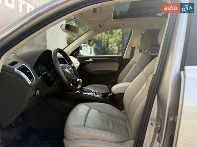 Сірий Ауді Ку 5, об'ємом двигуна 2 л та пробігом 212 тис. км за 13700 $, фото 28 на Automoto.ua