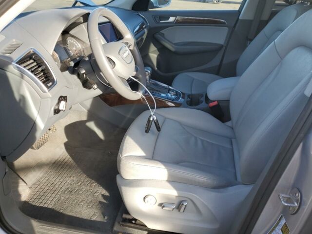 Сірий Ауді Ку 5, об'ємом двигуна 2 л та пробігом 225 тис. км за 11300 $, фото 6 на Automoto.ua