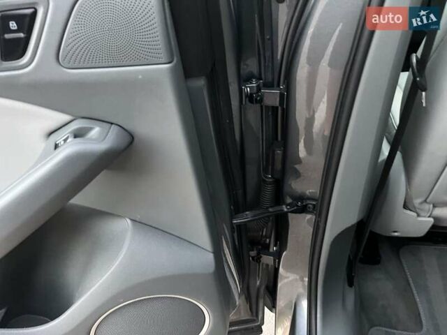 Серый Ауди Ку 5, объемом двигателя 3 л и пробегом 234 тыс. км за 17500 $, фото 72 на Automoto.ua