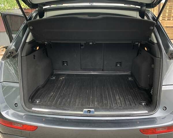 Серый Ауди Ку 5, объемом двигателя 1.98 л и пробегом 196 тыс. км за 14900 $, фото 2 на Automoto.ua