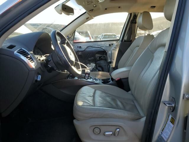 Серый Ауди Ку 5, объемом двигателя 2 л и пробегом 253 тыс. км за 9900 $, фото 6 на Automoto.ua