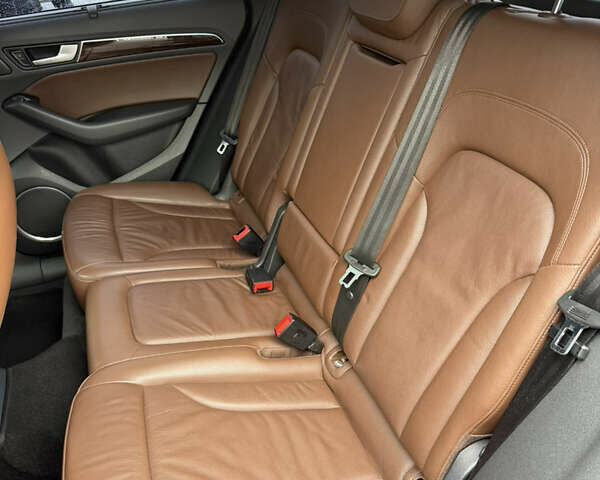 Сірий Ауді Ку 5, об'ємом двигуна 3 л та пробігом 134 тис. км за 16900 $, фото 7 на Automoto.ua